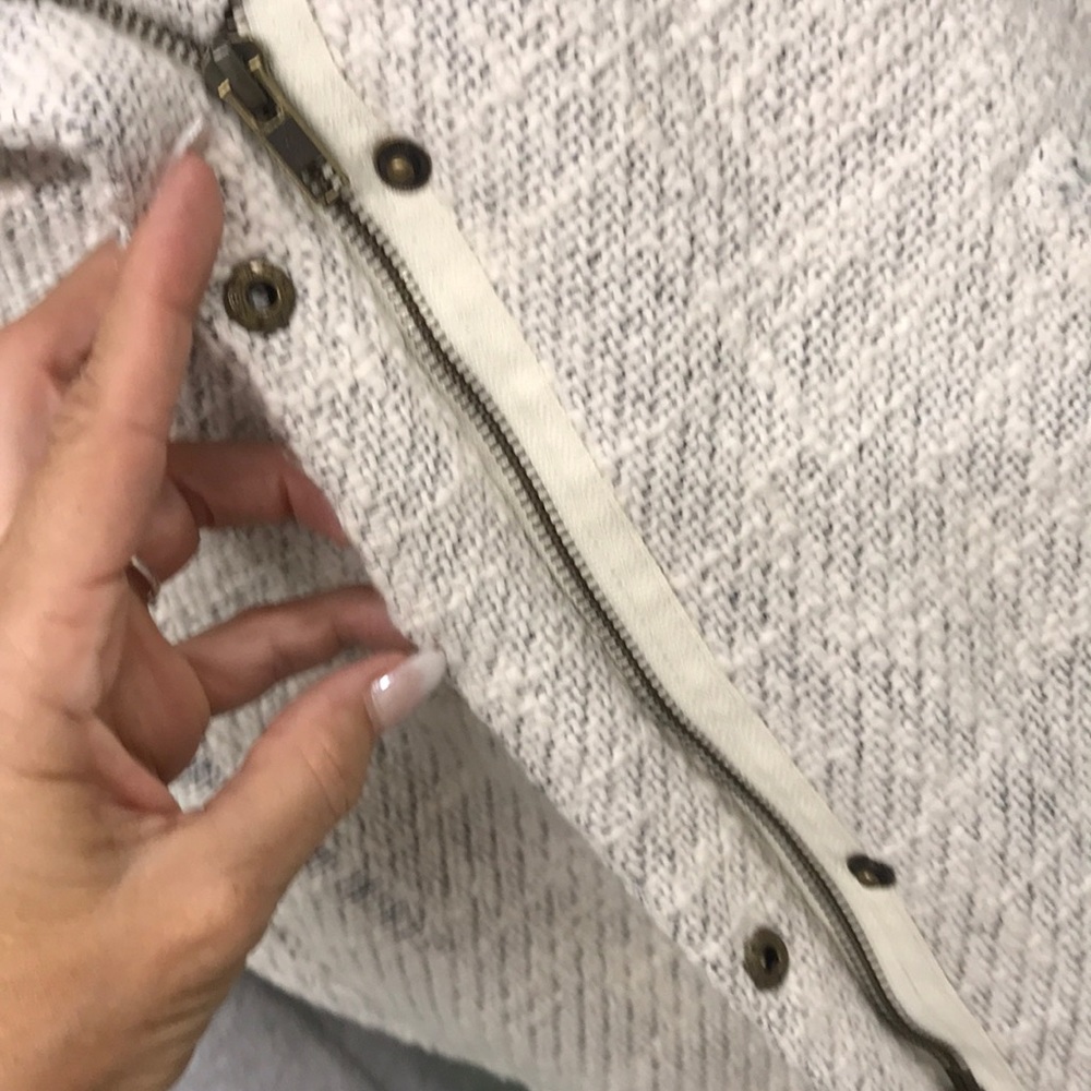 Hinge Designed In Seattle Jacket - image 7